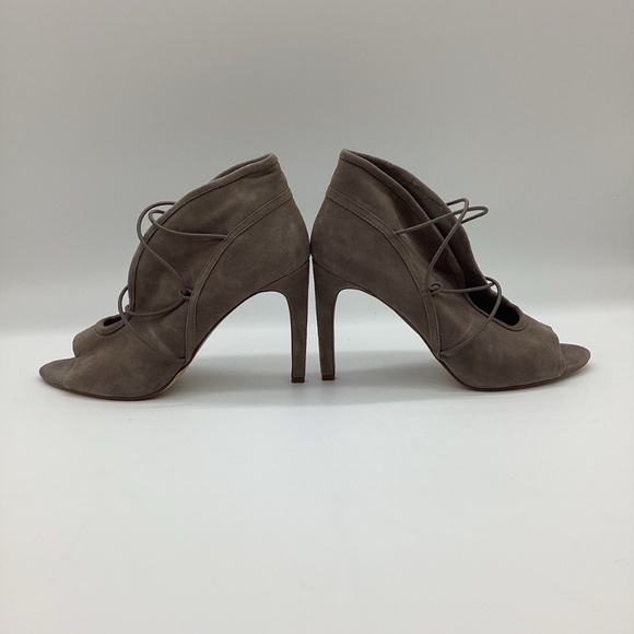 1969. BCBG Grey Suede Open-Toe Booties Size 8.5 EUC - Picture 3 of 5